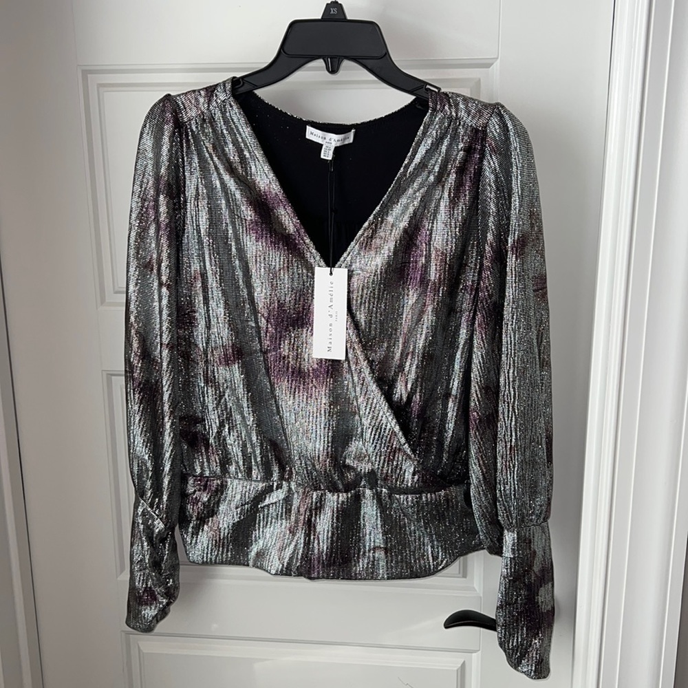 Maison d’ Amelie Shimmery Long Sleeve Blouse